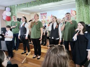 Литературно – музыкальная композиция «Народу победителю – слава и честь»