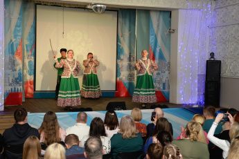 Театрализованная концертная программа «Традиции народов России» в рамках фестиваля народов «Владимир — территория единства: встреча культур»